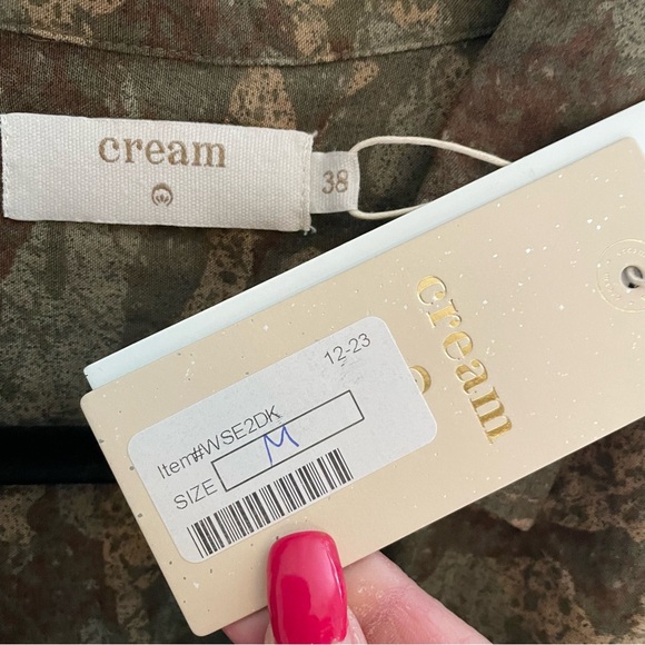 Cream Crvimma Camouflage, Gold Shimmer Cuffs, Shirt, NWT - Picture 13 of 14